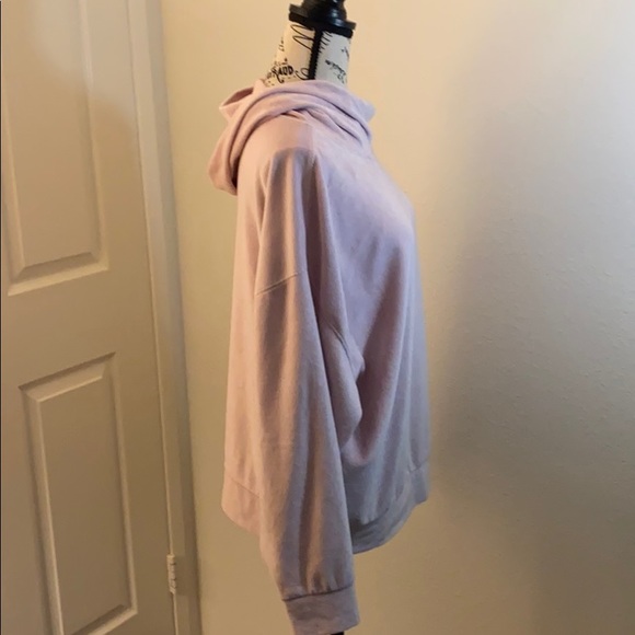 Adorable! Fabletics Velour Pullover with Hood - Picture 3 of 10